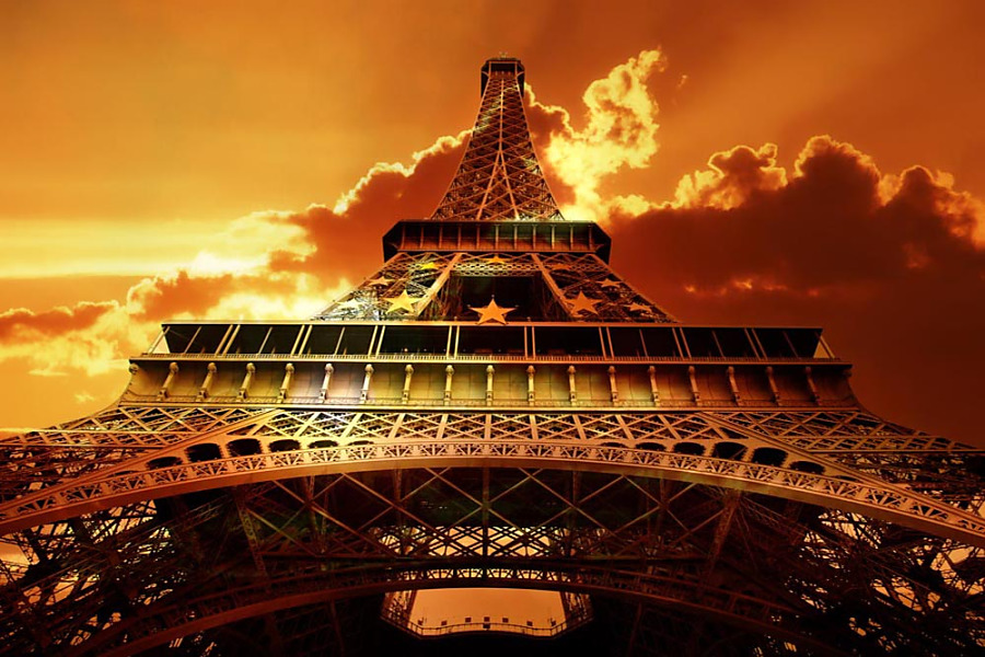 Fototapeta Oblaky nad Eiffelovou vežou 1394